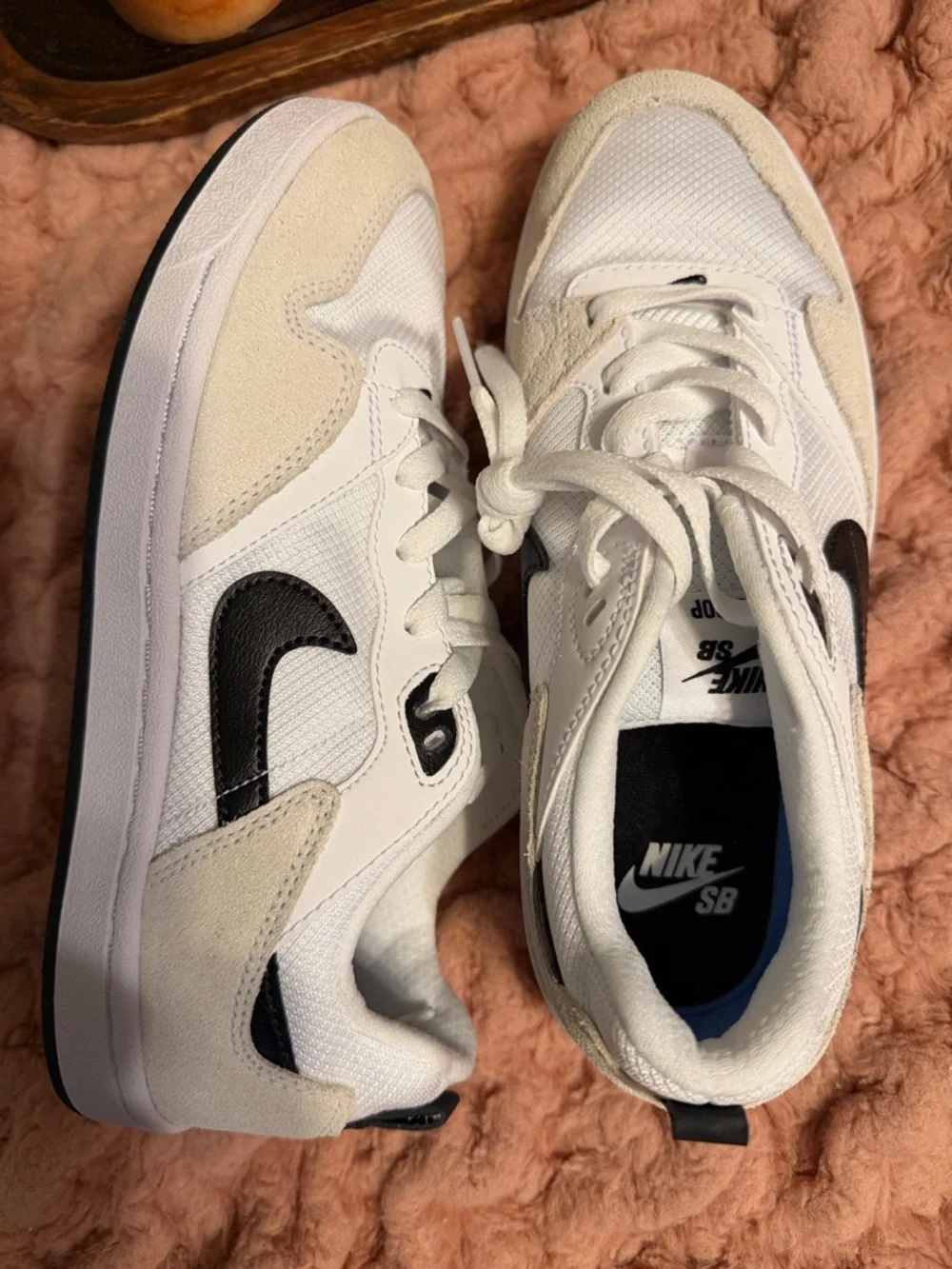 Nike White and Black Low-Top Sneakers/New without tag